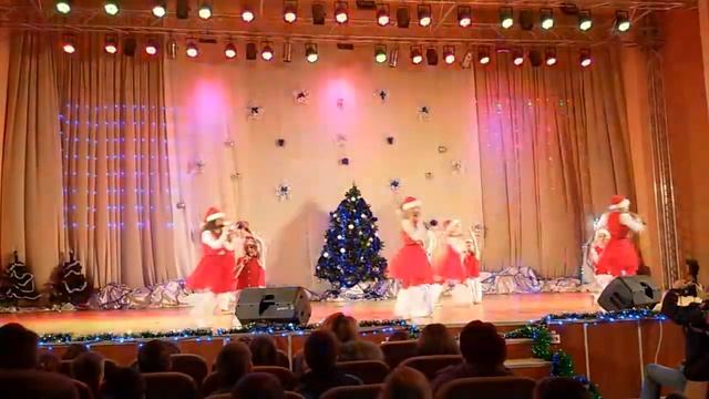 Маленькие Санта Клаусы. "Шарм "вокальная студия.