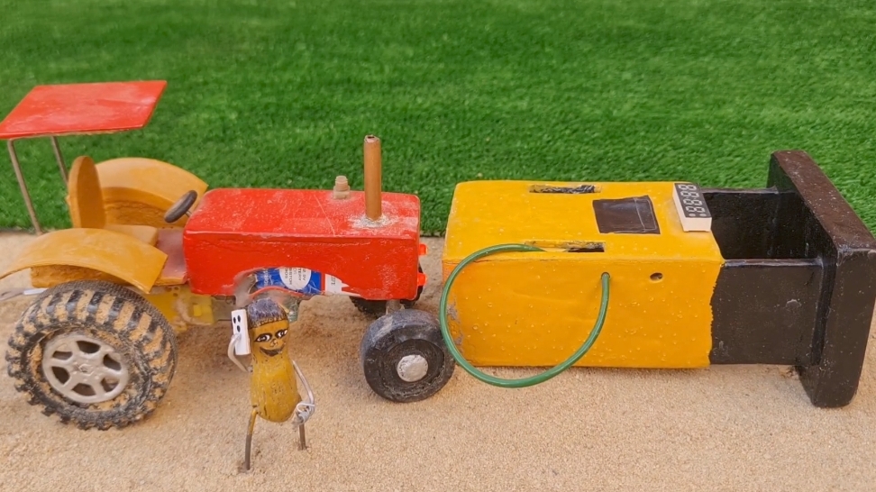 мини научный проект, выгрузка мини трактором из др обильной машины