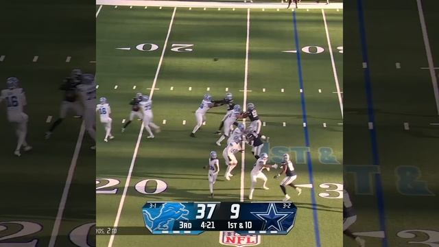 Jameson Williams catches for a 24-yard Gain vs. Dallas Cowboys