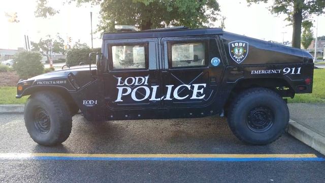 1992-2009 AM GENERAL M998 HUMVEE HUMMER LODI POLICE DEPARTMENT