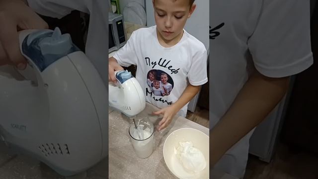 Меренговый рулет #рецепт #кулинарныерецепт #торт #еда #вкусно