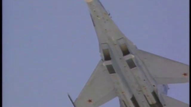 sukhoi Su-27/1990年6月アメリカ・オクラホマ州エアーショーにて