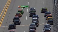 Даника Патрик отправляет Брэда Кеселовски на массовую горку - Талладега - Кубок НАСКАР по спринту 20