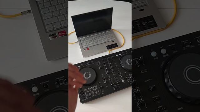 Взял для тренировок FLX4 от Pioneer
