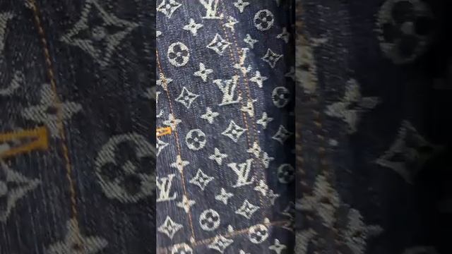 Шикарная двойка костюм от Louise Vuitton