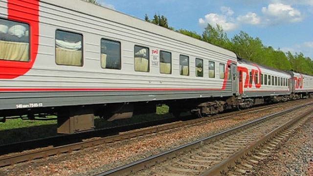 ТЭП70-0381 (БЧ, ТЧ-15 Орша, "Михась Лыньков") с поездом №20 Одесса - СПб (ФПК/РЖД/Окт)