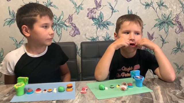 Детский мукбанг