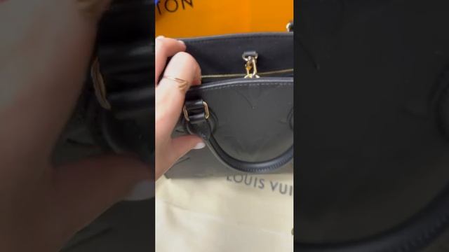 Сумка Louise Vuitton оригинал