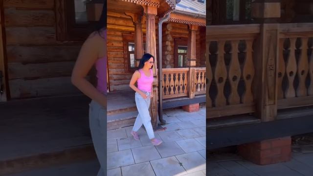Көзнең кояшлы көннәре дәвам итә!  Айгөл Хәйруллинадан кояшлы сәлам Сезгә!