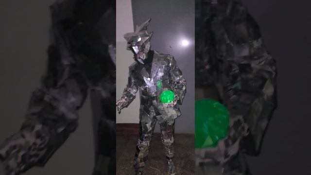 Зеркальный Дракон и его планы!
Newtonshow!