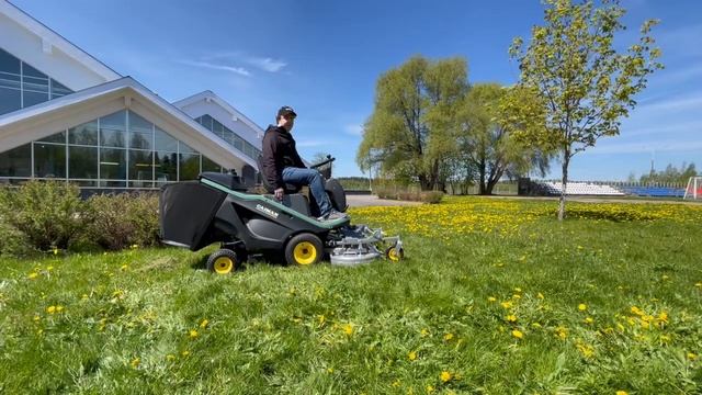 Может косить ГЕКТАРАМИ! Топовая газонокосильная машина Caiman Gito 2WD FD