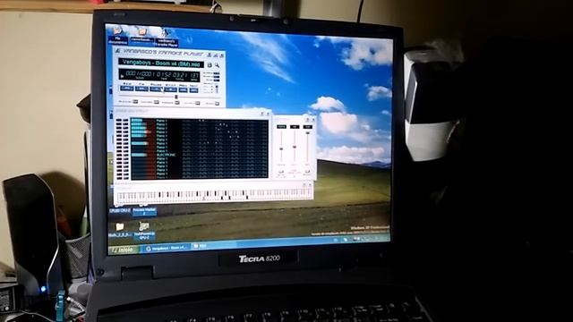 Yamaha DS-XG Synthesizer meets Black MIDI