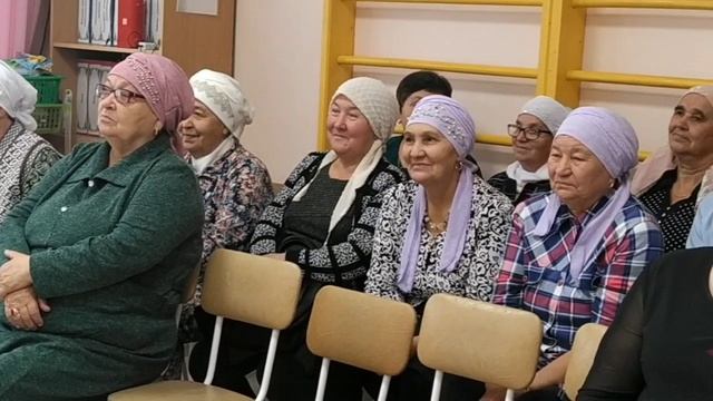 Арчаның 10нчы балалар бакчасында әби-бабайлар кунак булды