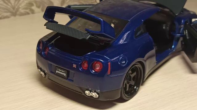 Nissan GT-R (R35)I'2007 Tuning Bryan's Fast&Furious7. Модель 1-24 от Jada