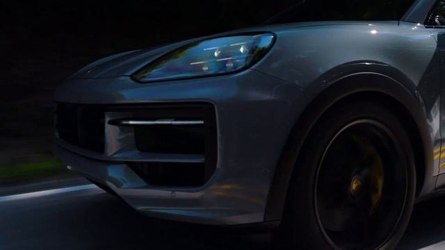 Porsche Cayenne Coupe GTS 2025