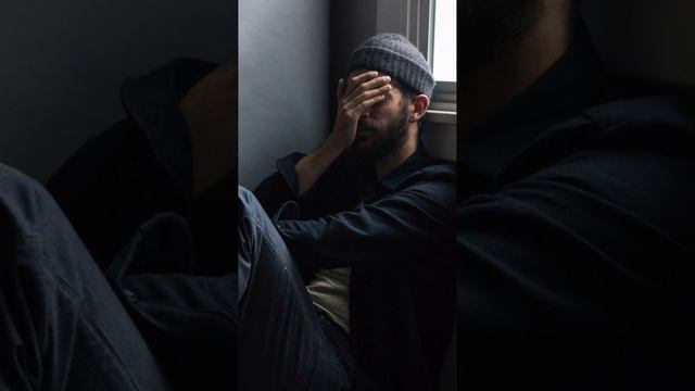 Пригласи Василия на массаж в СОБСТВЕННУЮ студию заботы о теле «Рельсы-рельсы, шпалы-шпалы»!