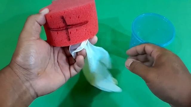 BRILLIANT IDEA WITH SPONGES AND GLOVES  HOMEMADE  AWESOME IDEAS  DIY
