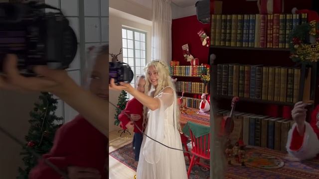 Модель MONEma Луиза на Контракте в Китае