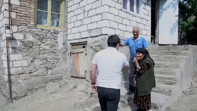 Röyanın 77 yaşlı Əsmər nənəyə tikdirdiyi ev