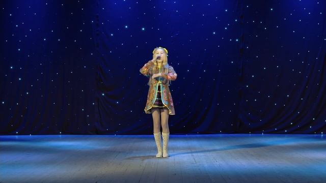 МАОУ СОШ№4 г.Черняховск, Дарья Чигиринова  "Калинка" муз. Л. Квинт, сл. О. Клименковой