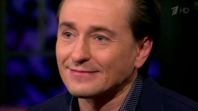 Вечерний Ургант, сезон 8 выпуск 73 (573) 24.12.15