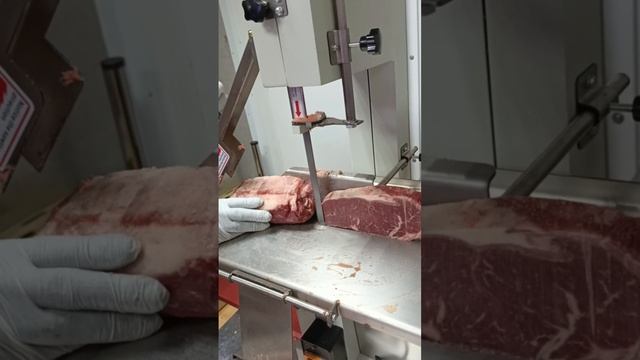 Стейки мз мраморной говядины Рибай