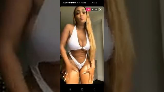 WHO IS SHE_ IG LIVE BOOTY (1).mp4