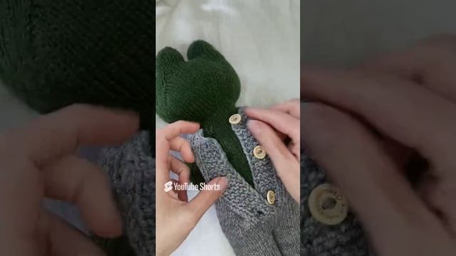 Мастер-класс на лягушку спицами.  Frog knitting pattern. Knit a toy in a round