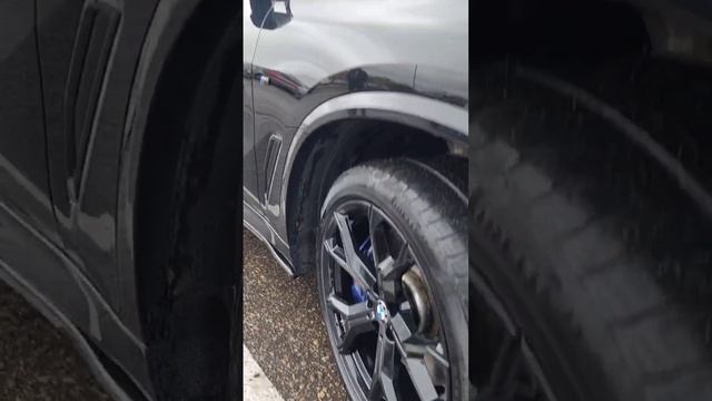 BMW X5 - сделали полировку, бронирование кузова и лобового, нанесли два слоя керамики