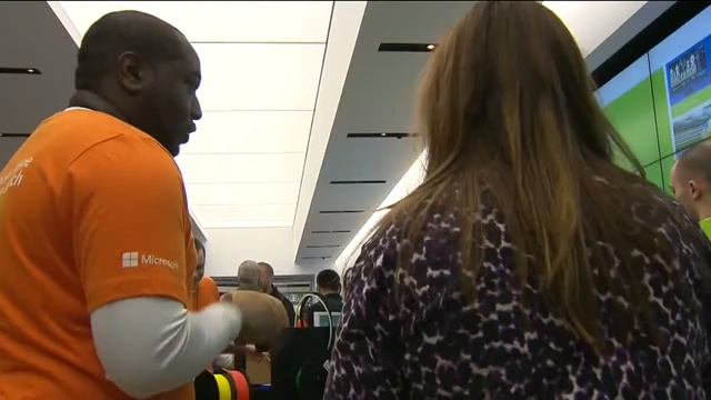 Microsoft store opens at Westfarms Mall