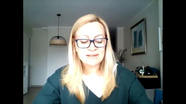 Косметолог Ольга Пузикова о косметике Beauty Drone с косметическими дронами. Agenyz