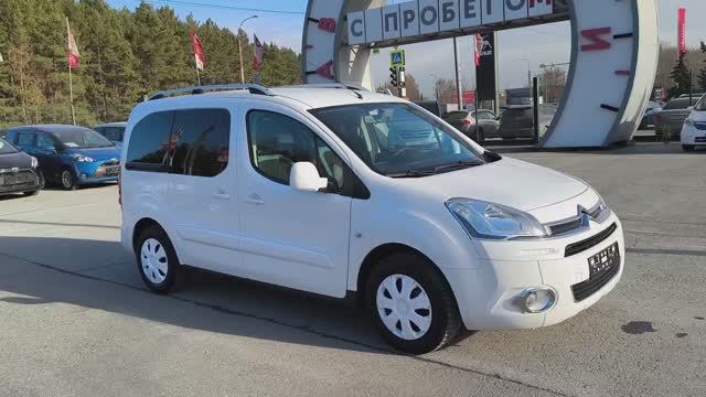 Citroen Berlingo 1,6 л. Бензин МКПП  (90 л.с.) 2012