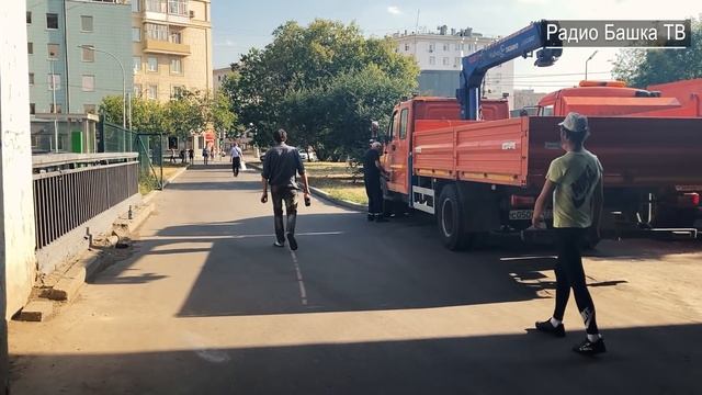 РадиоБашка ПРЕДЪЯВА за прикид | Не на СВОЕМ РАЙОНЕ | БОМЖ ТВ