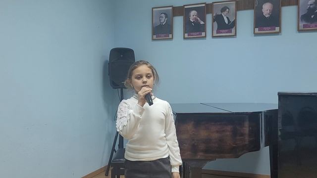 Полина Рябинкина. "Лесной олень" муз. Е.  Крылатова сл. Ю. Энтина