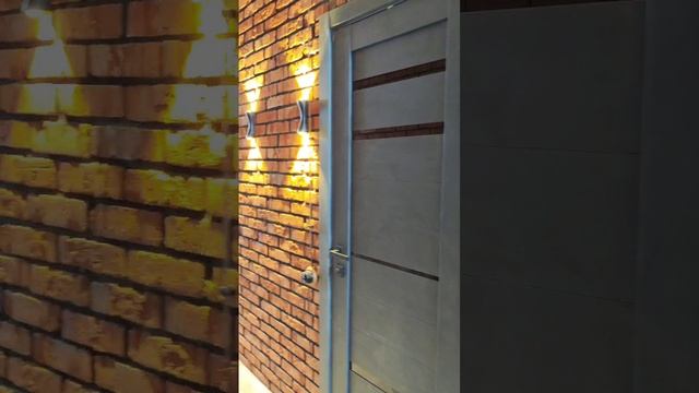 Межкомнатные двери от флайдорс в интерьере в цвете тёмный бетон 😍