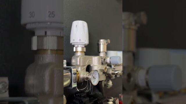 Насосно-смесительный узел Royal Thermo Royal Mix #royalthermo #тёплыйпол #теплыйпол_royalthermo
