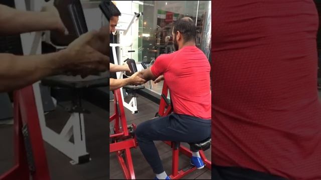 شرح تمرين زوايا الظهر في تمرين Seated row machine