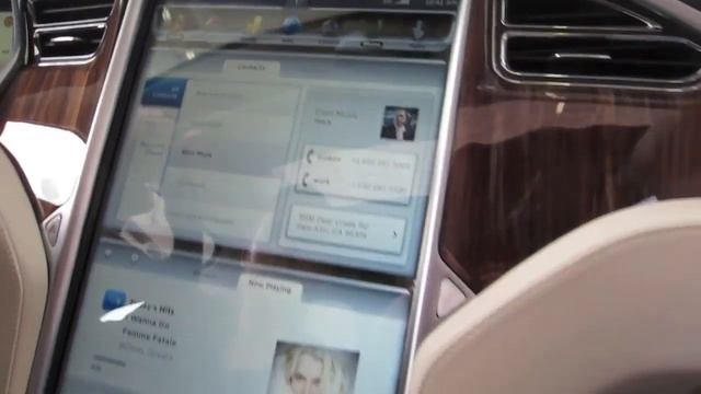 Tesla Model S Infotainment and iPhone App | Autoblog