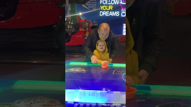 Аэрохоккей с Лё