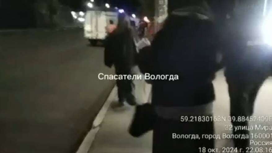 18-летнюю девушку вытащили из реки в центре Вологды