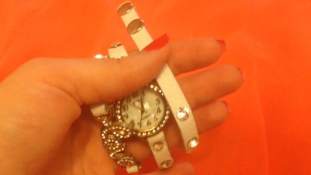 Women's wrist watch bracelet (cream)