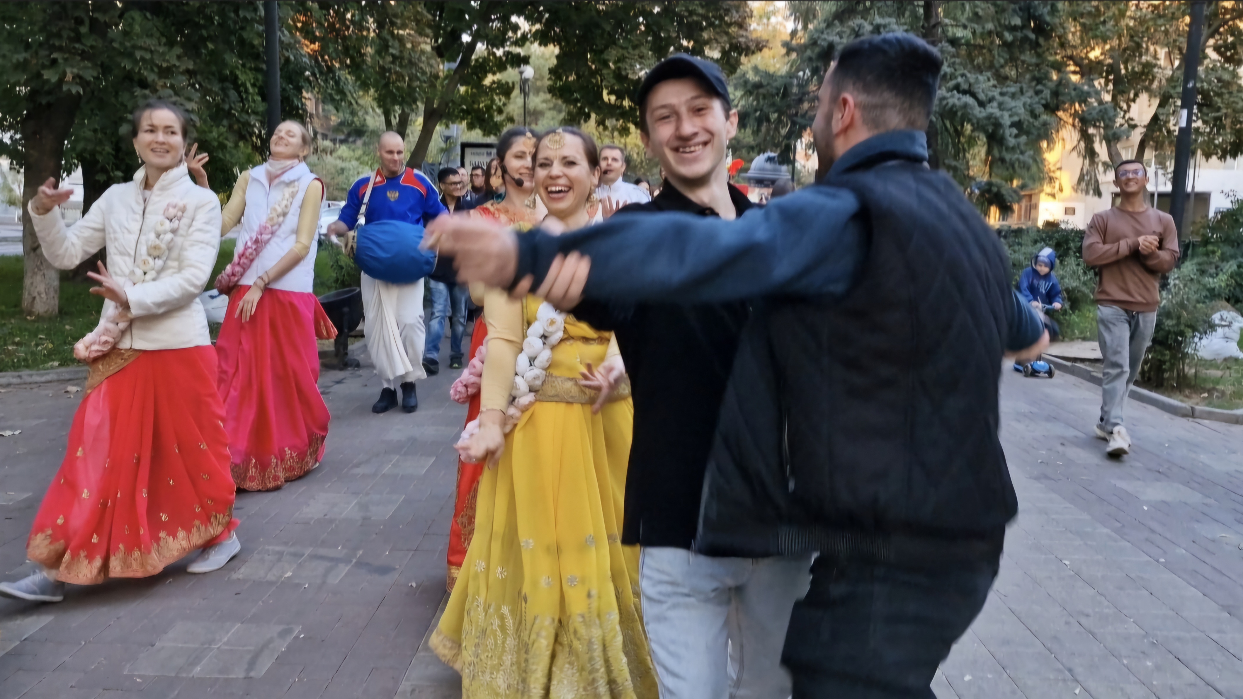Настоящее волшебство в наши дни! Harinama, Ростов-на-Дону, 12.10.2024 #harekrishna