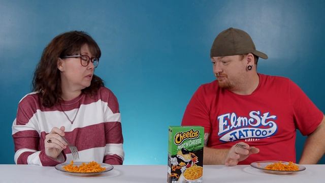 Appalachian People Try Cheetos Mac'N Cheese