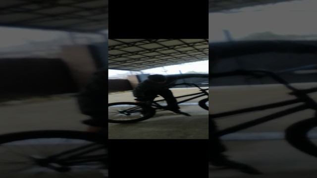 Как научиться делать трюк Фэйки на bmx???????
