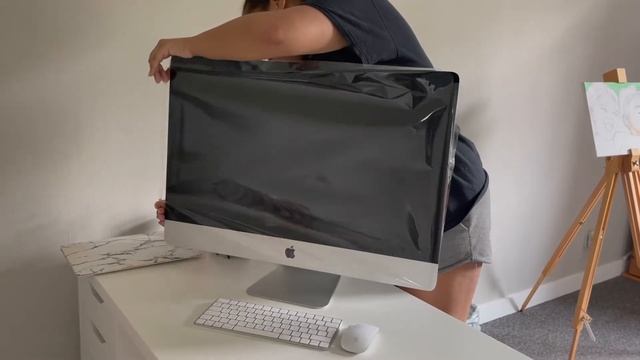 Unboxing the iMac 27 inch!