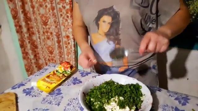 Вкусный осенний салат . Натёрла буряк , огурец