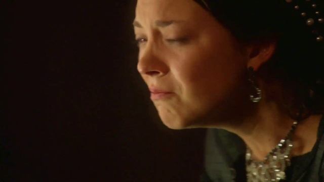 The Tudors - Anne catches Henry kissing Jane [2x08] [HD]