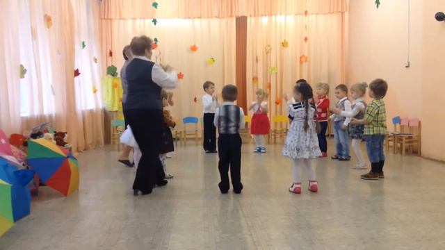 Первый утренник в саду
