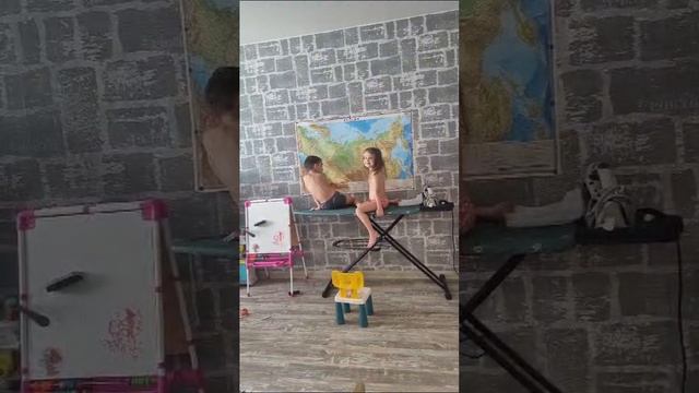 Дети учат буквы 🥰😂