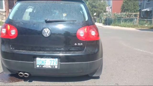 BDKF 773 - Driver Runs Stop Sign With Wife And Children In The Car
